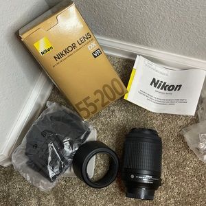 Nikon lens 55-200